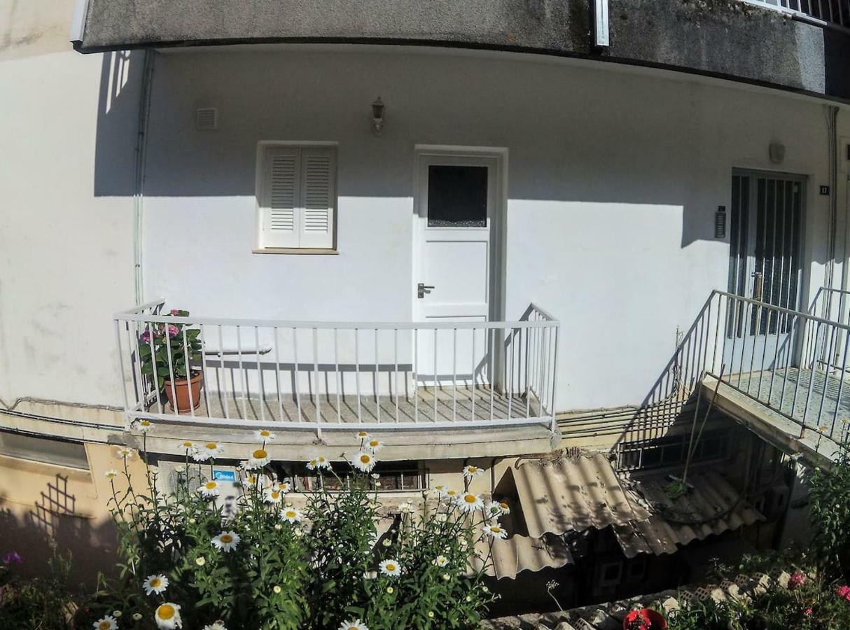 Corfu  Alexis Apartment Near The Airport מראה חיצוני תמונה